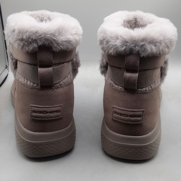 New Skechers On The Go City 2 Cozy Vibe Boots Booties Women's Taupe Faux Fur - Picture 7 of 7